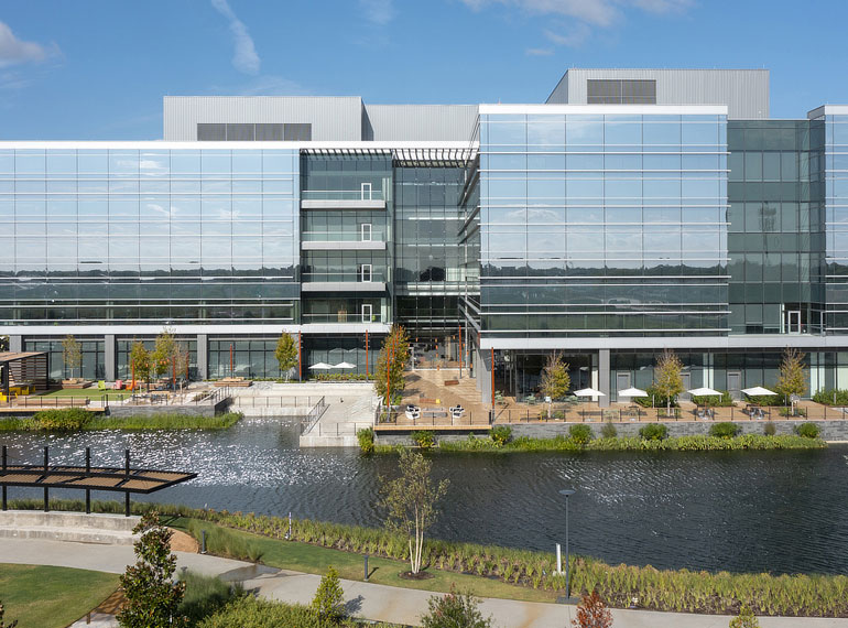 Corporate & Commercial Buildings